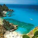 Gullo Capo Vaticano 3*