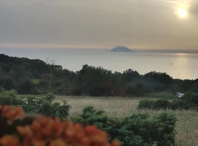 Gullo Capo Vaticano 招待所