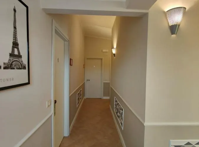 Gullo Capo Vaticano 3*