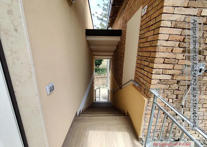 בית הארחה Gullo Capo Vaticano 3*