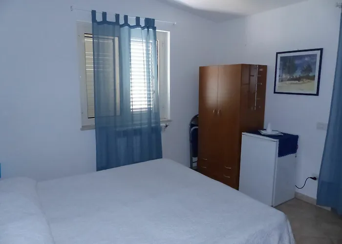 Gullo Capo Vaticano בית הארחה 3*