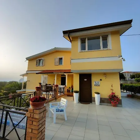 Gullo Capo Vaticano Рикади