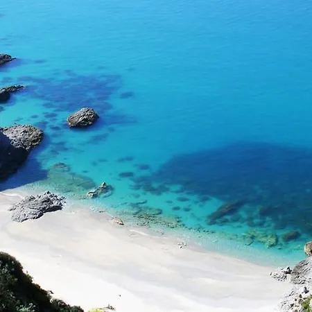 Gullo Capo Vaticano Гостевой дом 3*