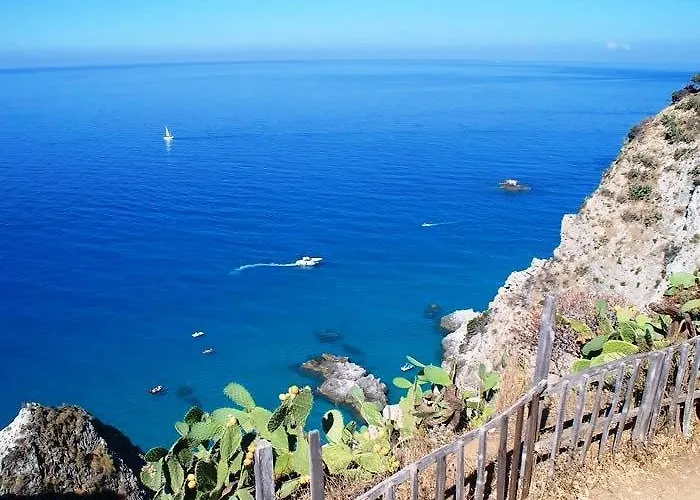 Pensionat Gullo Capo Vaticano 3*